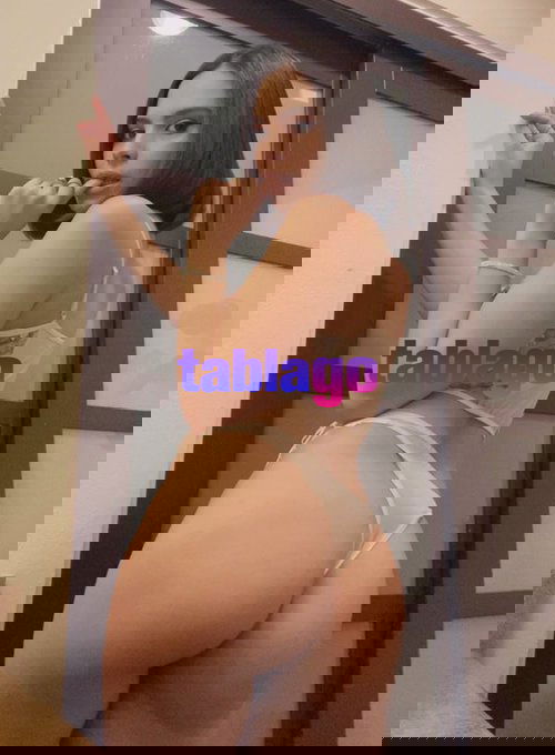 Linda mulher disponível para realizar suas fantasias. o mais louco