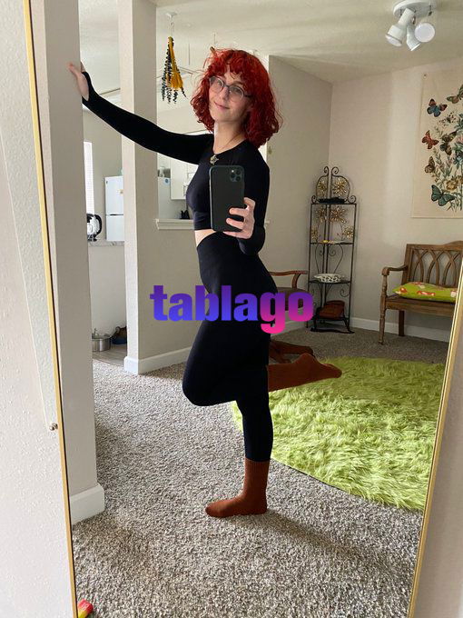 I am available for paid sexual encounters.