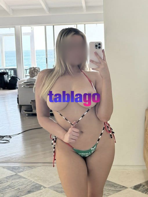 Mel loirinha atrevida envolvente sedutora . FOTOS REAIS