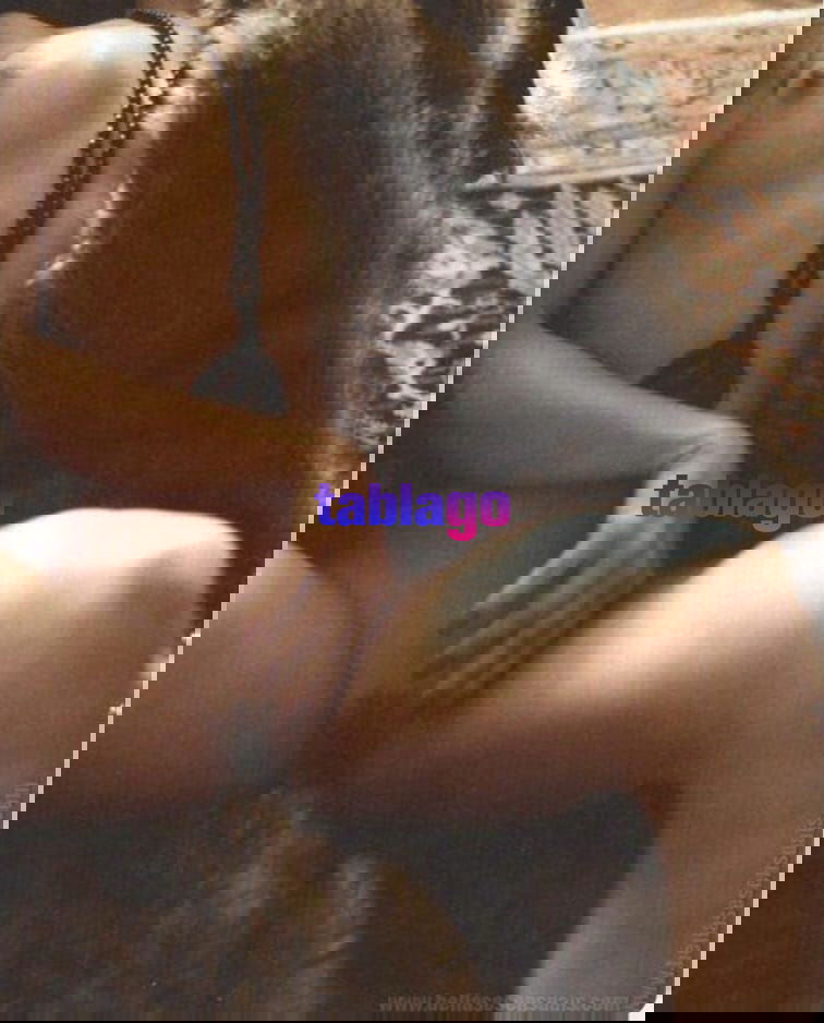 Linda milf envolvente loirinha sedutora vem conhecer me