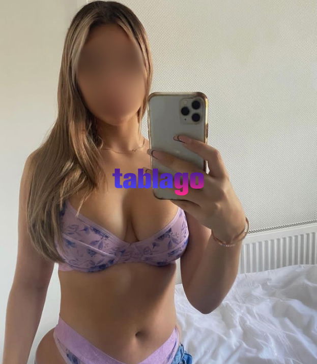 Leticia loirinha otima companhia pura tesao