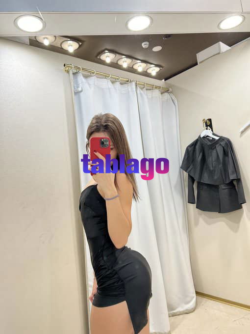 Sou uma acompanhante disponível para seus encontros safados. Uma acompanhante profissional de 28 anos está disponível pa