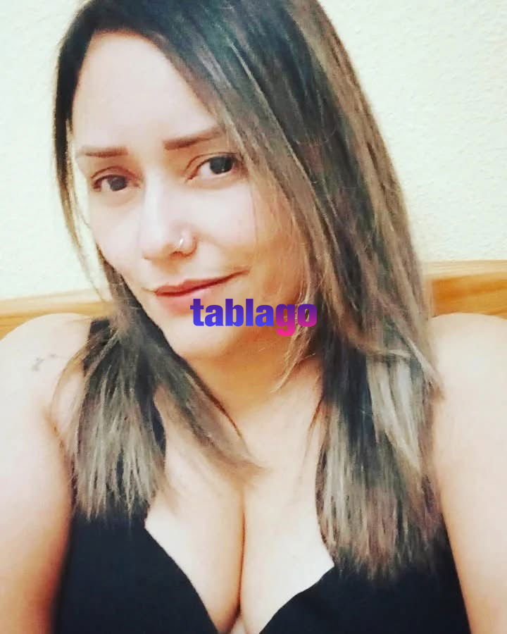 Casal ele bi, ela gorda porca que aceita tudo