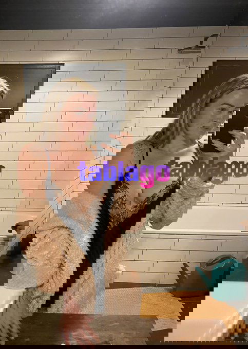 Estou disponível para todos os seus planos de sexo pago, sem dúvida