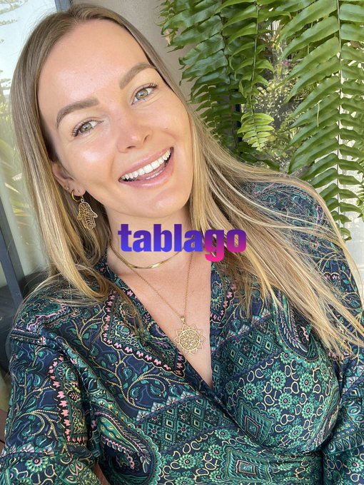 Estou disponível para todos os seus planos de sexo pago, sem dúvida