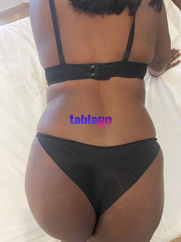 Bia Montenegro sedutora envolvente desinibida . Vilamoura