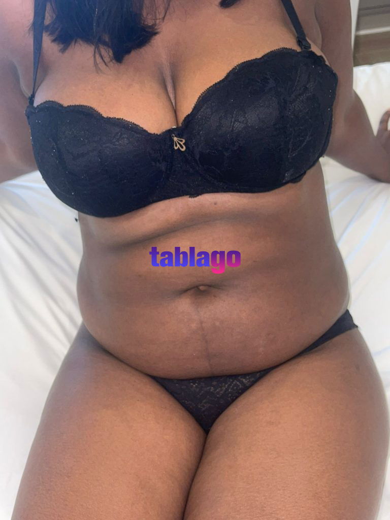 Bia Montenegro sedutora envolvente desinibida . Vilamoura