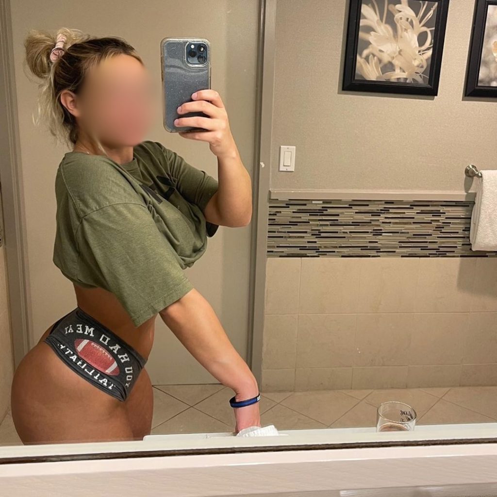 Leticia loirinha otima companhia pura tesao